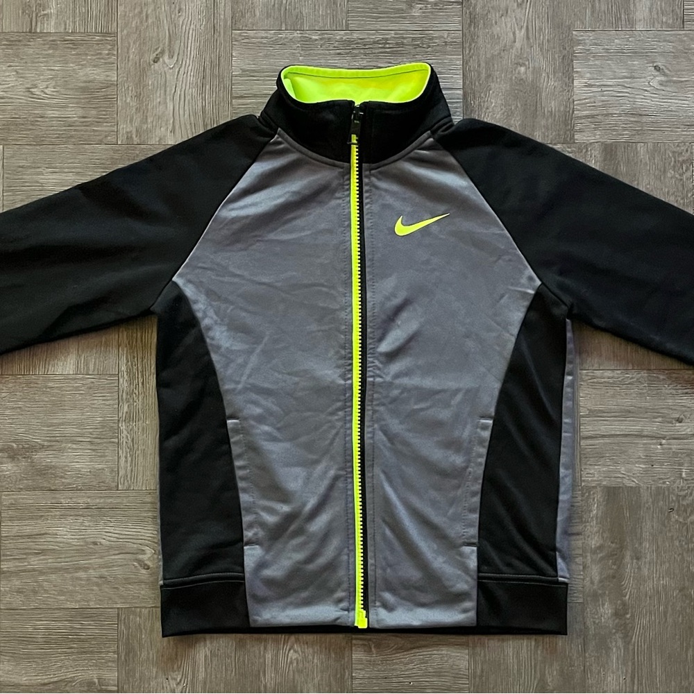 NIKE Boy’s 6-7 Large Full Zip Up Track Jacket Yellow Black Pockets Mock Neck L